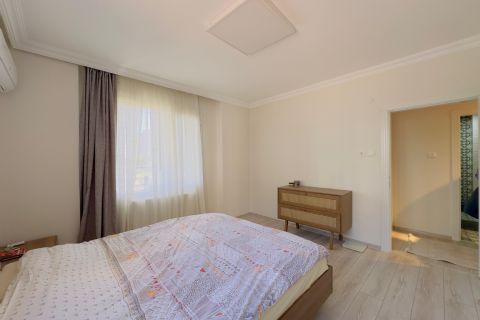 KARİZMA'DAN BAKANLIK CAD HAVUZLU SİTE İÇİ YENİLENMİŞ KOMBİLİ 3+1