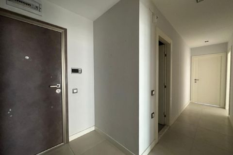 KARİZMA'DAN BELEDİYE YANINDA KOMBİLİ TARZ 2+1