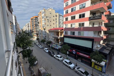 KARİZMA'DAN ÇAMLIBEL'DE BAKIMLI BİNADA 3+1