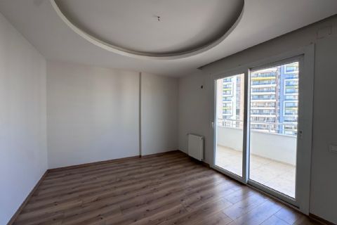 KARİZMA'DAN ÇİFTLİKKÖY DE 34.CAD YAKIN KOMBİLİ 2+1