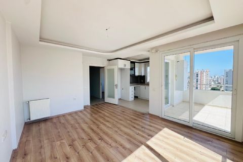 KARİZMA'DAN ÇİFTLİKKÖY DE 34.CAD YAKIN KOMBİLİ 2+1