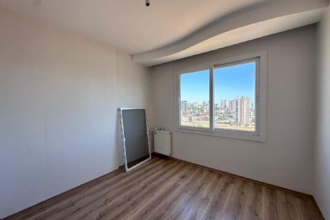 KARİZMA'DAN ÇİFTLİKKÖY DE 34.CAD YAKIN KOMBİLİ 2+1