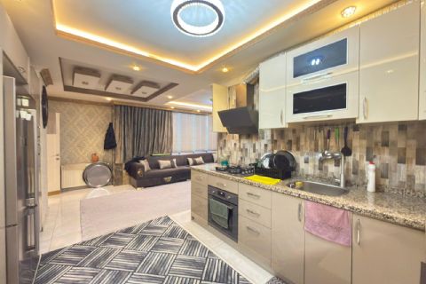 KARİZMA'DAN ÇİFTLİKKÖY'DE YAPILI TEMİZ 4+1