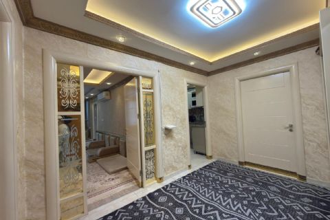 KARİZMA'DAN ÇİFTLİKKÖY'DE YAPILI TEMİZ 4+1