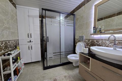 KARİZMA'DAN DENİZ GÖREN HAVUZLU AQUA PARKLI GENİŞ 2+1