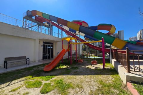 KARİZMA'DAN DENİZ GÖREN HAVUZLU AQUA PARKLI GENİŞ 2+1