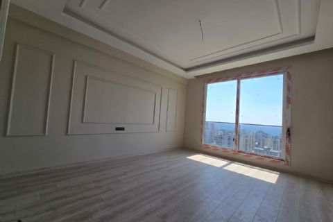 KARİZMA'DAN DENİZ GÖREN HAVUZLU JENERATÖRLÜ SIFIR 3+1 DAİRE