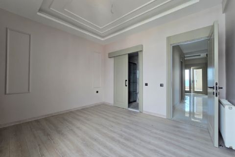 KARİZMA'DAN DENİZ GÖREN HAVUZLU JENERATÖRLÜ SIFIR 3+1 DAİRE