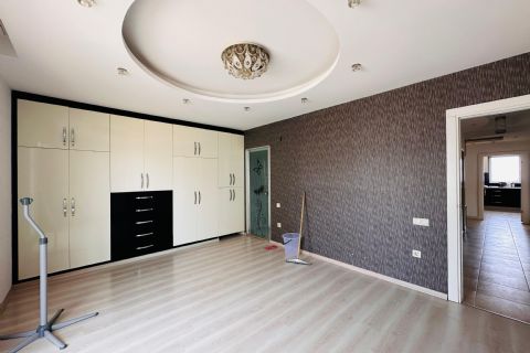 KARİZMA'DAN DENİZ GÖREN SİTE HAVUZ CAM BALKON 3+1 DAİRE