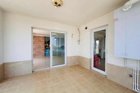 KARİZMA'DAN DENİZ GÖREN SİTE HAVUZ CAM BALKON 3+1 DAİRE