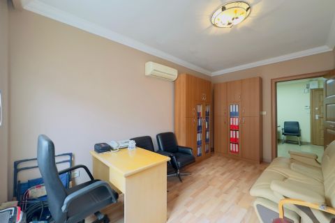 KARİZMA'DAN DENİZ MANZARALI FULL YAPILI GENİŞ OFİS 4+1