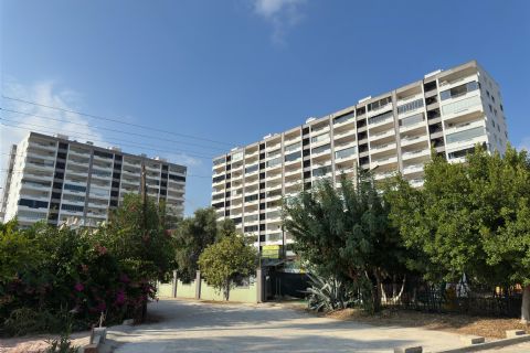 KARİZMA'DAN DENİZE SIFIR DENİZ MANZARALI HAVUZLU GENİŞ 3+1