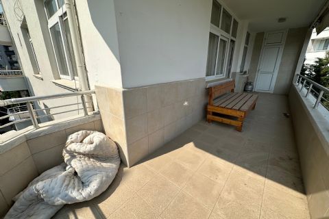KARİZMA'DAN DENİZE SIFIR HAVUZLU SİTE İÇİNDE GENİŞ 2+1