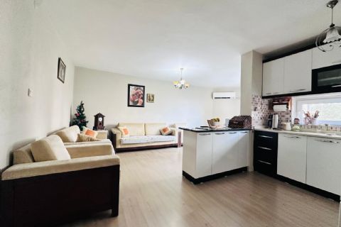 KARİZMA'DAN DENİZE SIFIR SİTE İÇİ SOLİDE FULL EŞYALI