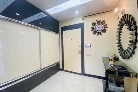 KARİZMA'DAN EBEVEYN BANYOLU HAVUZLU  LÜKS 4+1 DAİRE 