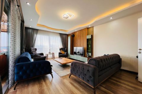 KARİZMA'DAN ESKİ MEZİTLİDE HAVUZLU TARZ 3+1 DAİRE