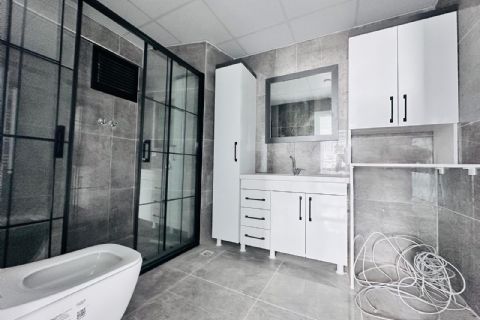 KARİZMA'DAN FATİH MH DE DENİZ MANZARALI HAVUZLU SİTEDE GENİŞ YENİLENMİŞ 3+1