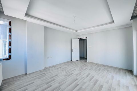 KARİZMA'DAN FATİH MH DE DENİZ MANZARALI HAVUZLU SİTEDE GENİŞ YENİLENMİŞ 3+1