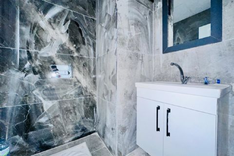 KARİZMA'DAN FATİH MH DE DENİZ MANZARALI HAVUZLU SİTEDE GENİŞ YENİLENMİŞ 3+1