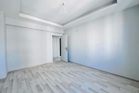 KARİZMA'DAN FATİH MH DE DENİZ MANZARALI HAVUZLU SİTEDE GENİŞ YENİLENMİŞ 3+1