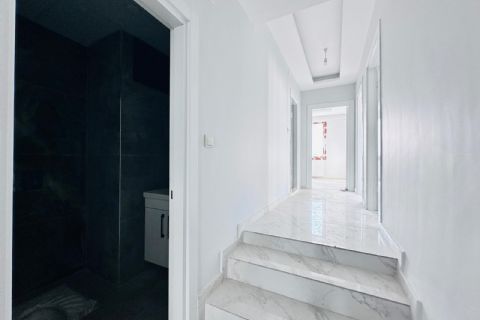 KARİZMA'DAN FATİH MH DE DENİZ MANZARALI HAVUZLU SİTEDE GENİŞ YENİLENMİŞ 3+1