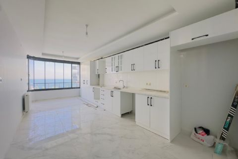 KARİZMA'DAN FATİH MH DE DENİZ MANZARALI HAVUZLU SİTEDE GENİŞ YENİLENMİŞ 3+1