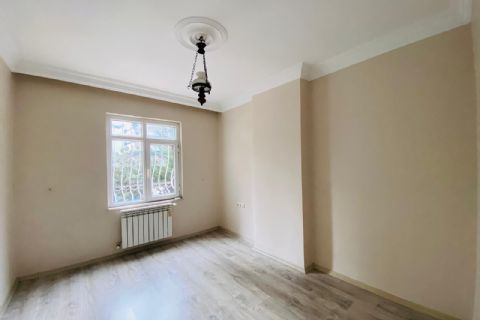 KARİZMA'DAN FORUM CİVARI DOĞALGAZLI TEMİZ KİRALIK 3+1