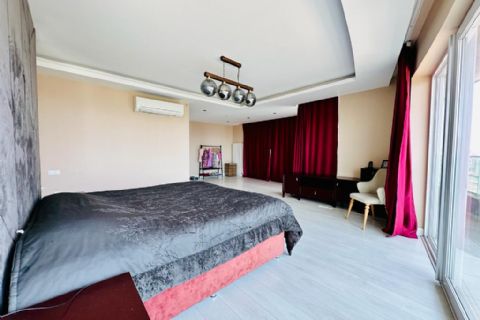 KARİZMA'DAN FUAT MOREL'DE PRESTİJLİ SİTEDE LÜKS TRİPLEKS DAİRE 