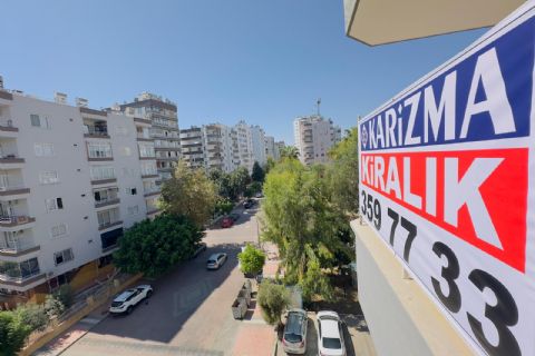KARİZMA'DAN GMK BULVARINDA SAHİLE YÜRÜME MESAFESİNDE 3+1