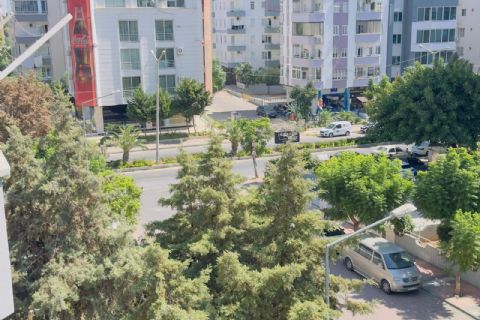 KARİZMA'DAN GMK BULVARINDA SAHİLE YÜRÜME MESAFESİNDE 3+1