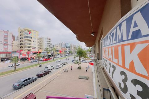 KARİZMA'DAN GMK CEPHELİ GENİŞ BAĞIMSIZ ODALI 3+1 OFİS