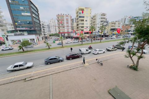KARİZMA'DAN GMK CEPHELİ GENİŞ BAĞIMSIZ ODALI 3+1 OFİS