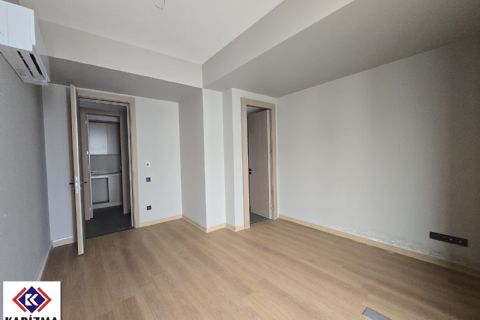 KARİZMA'DAN GMK CEPHELİ KAPALI OTOPARKLI PRESTİJLİ SIFIR OFİS