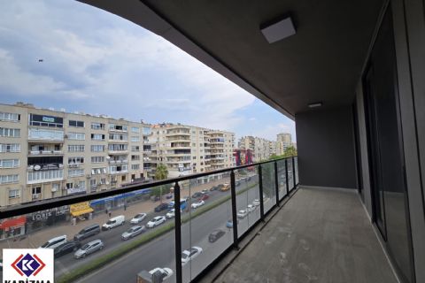 KARİZMA'DAN GMK CEPHELİ KAPALI OTOPARKLI PRESTİJLİ SIFIR OFİS