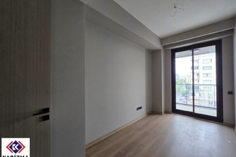 KARİZMA'DAN GMK CEPHELİ KAPALI OTOPARKLI PRESTİJLİ SIFIR OFİS