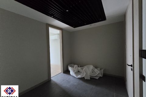 KARİZMA'DAN GMK CEPHELİ KAPALI OTOPARKLI PRESTİJLİ SIFIR OFİS