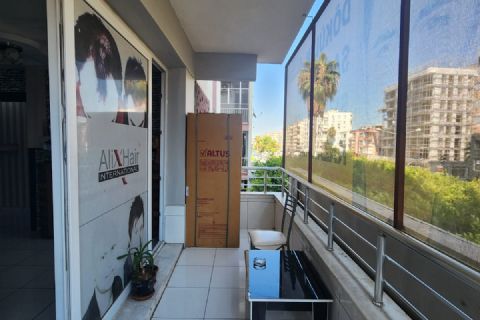 KARİZMA'DAN GMK ÜZERİ POZCUNUN GÖBEĞİNDE TABELA DEĞERİ YÜKSEK 2+1