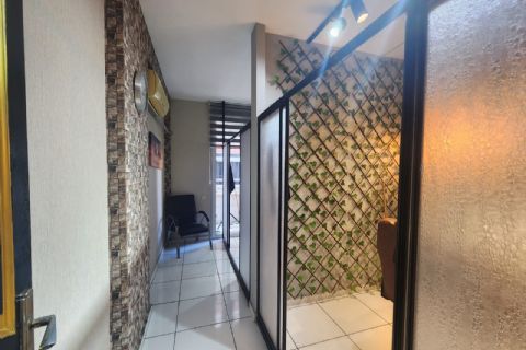 KARİZMA'DAN GMK ÜZERİ POZCUNUN GÖBEĞİNDE TABELA DEĞERİ YÜKSEK 2+1