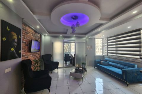 KARİZMA'DAN GMK ÜZERİ POZCUNUN GÖBEĞİNDE TABELA DEĞERİ YÜKSEK 2+1