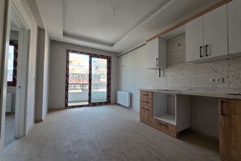 KARİZMA'DAN GMK VE MEDİCAL PARK HASTANESİ YANINDA BALKONLU 1+1