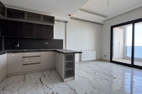 KARİZMA'DAN HARİKA DENİZ MANZARALI HAVUZLU DENİZE SIFIR GENİŞ TARZ 2+1