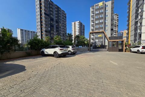 KARİZMA'DAN HAVUZLU 3 CEPHESİ AÇIK EBEVEYN BANYOLU GENİŞ 2+1