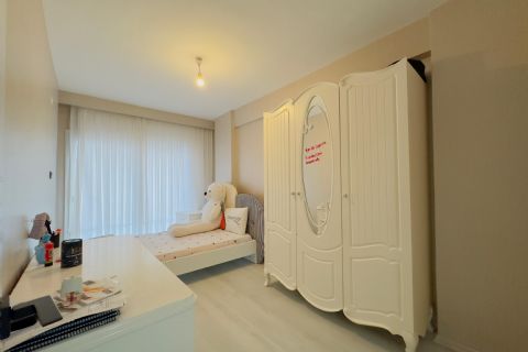 KARİZMA'DAN HAVUZLU DAİRE İÇİ YENİLENMİŞ KOMBİ
