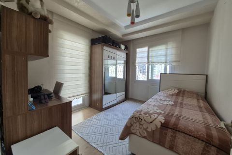 KARİZMA'DAN HAVUZLU JENERATÖRLÜ 4+1