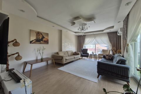 KARİZMA'DAN HAVUZLU JENERATÖRLÜ 4+1