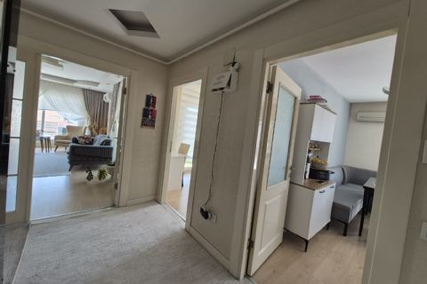 KARİZMA'DAN HAVUZLU JENERATÖRLÜ 4+1