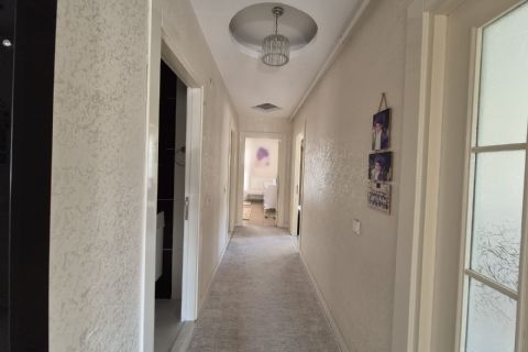 KARİZMA'DAN HAVUZLU JENERATÖRLÜ 4+1