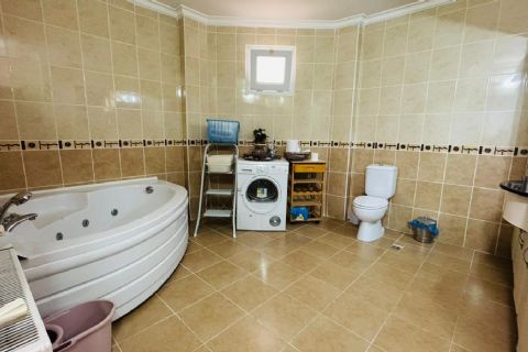 KARİZMA'DAN HAVUZLU SİTE İÇERİSİNDE 1000 M2 BAĞIMSIZ VİLLA
