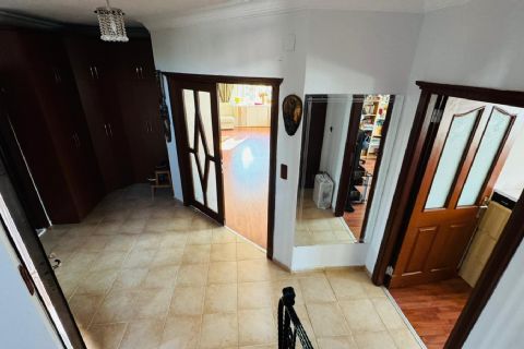 KARİZMA'DAN HAVUZLU SİTE İÇERİSİNDE 1000 M2 BAĞIMSIZ VİLLA