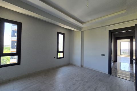 KARİZMA'DAN HAVUZLU SİTE İÇİ AÇIK CEPHELİ 2+1